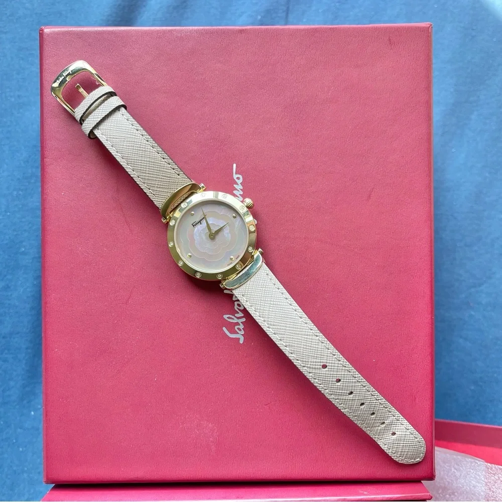 Salvatore Ferragamo Style Ladies Quartz Watch Pink Mother of Pearl Dial